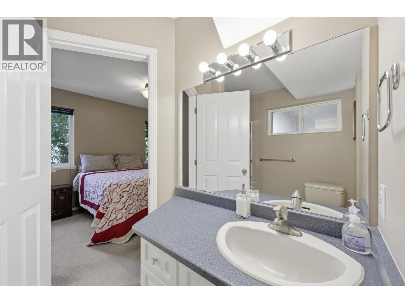 102 Pearse Place - 29
