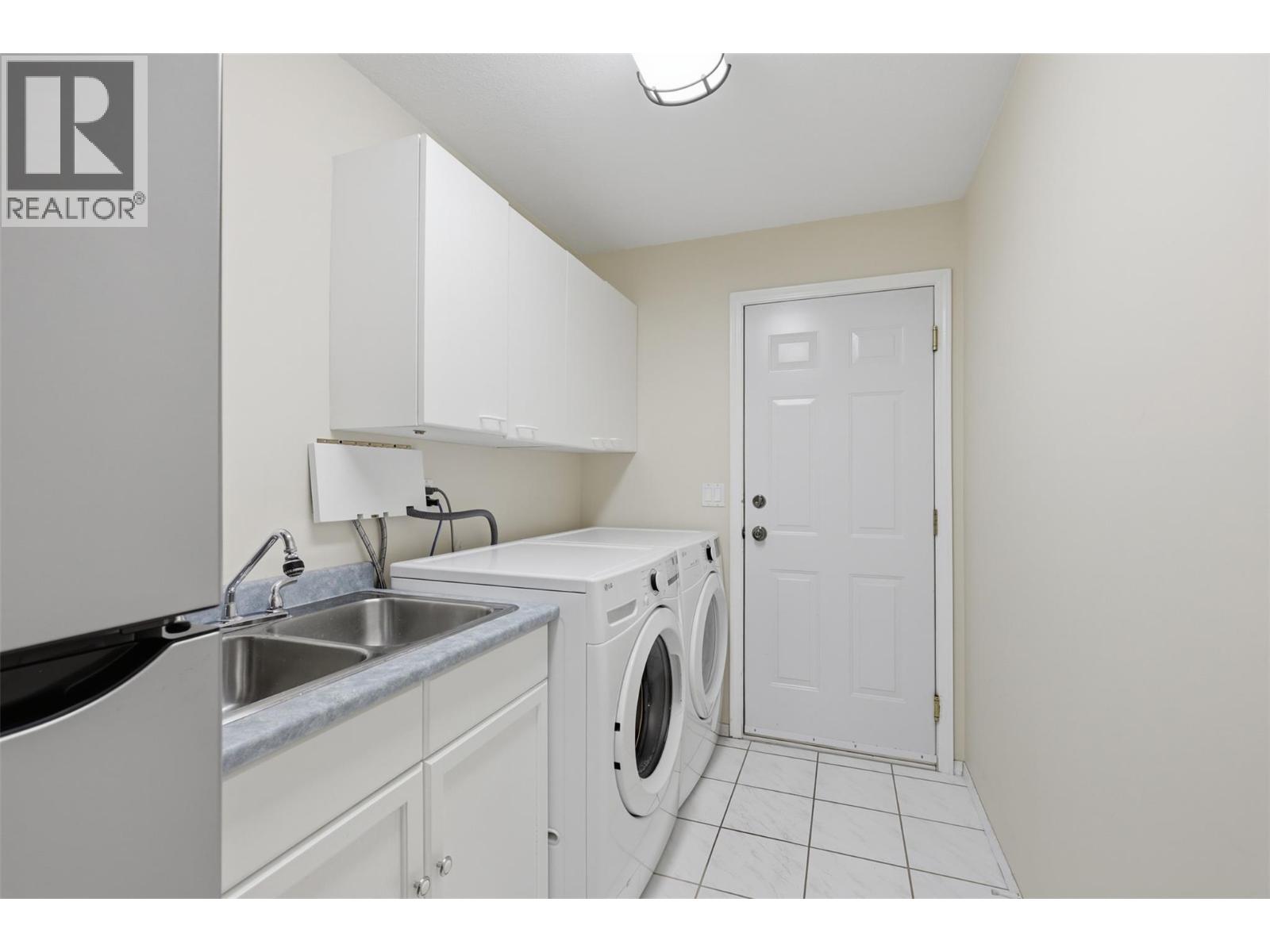 102 Pearse Place - 42