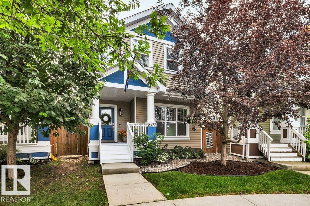 8423 23 AV SW SW - 10