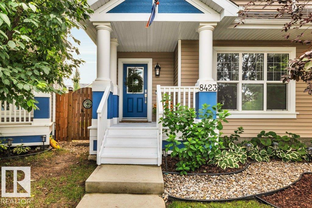8423 23 AV SW SW - 11