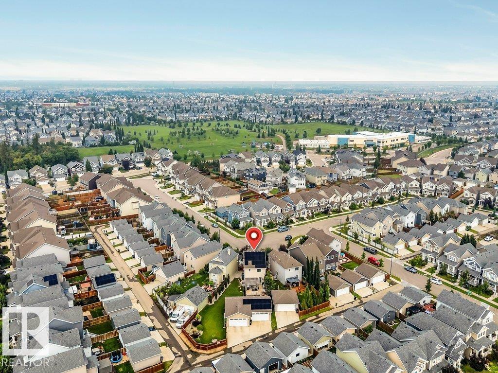 8423 23 AV SW SW - 6