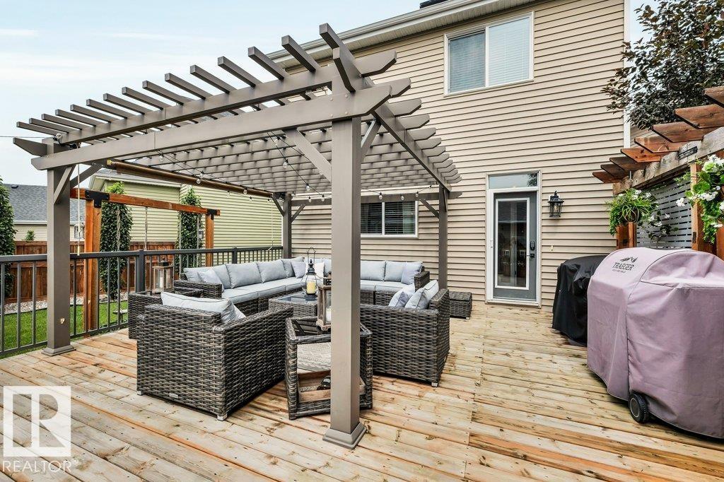 8423 23 AV SW SW - 48