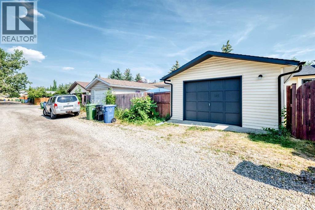 145 Sunvale Crescent SE - 37