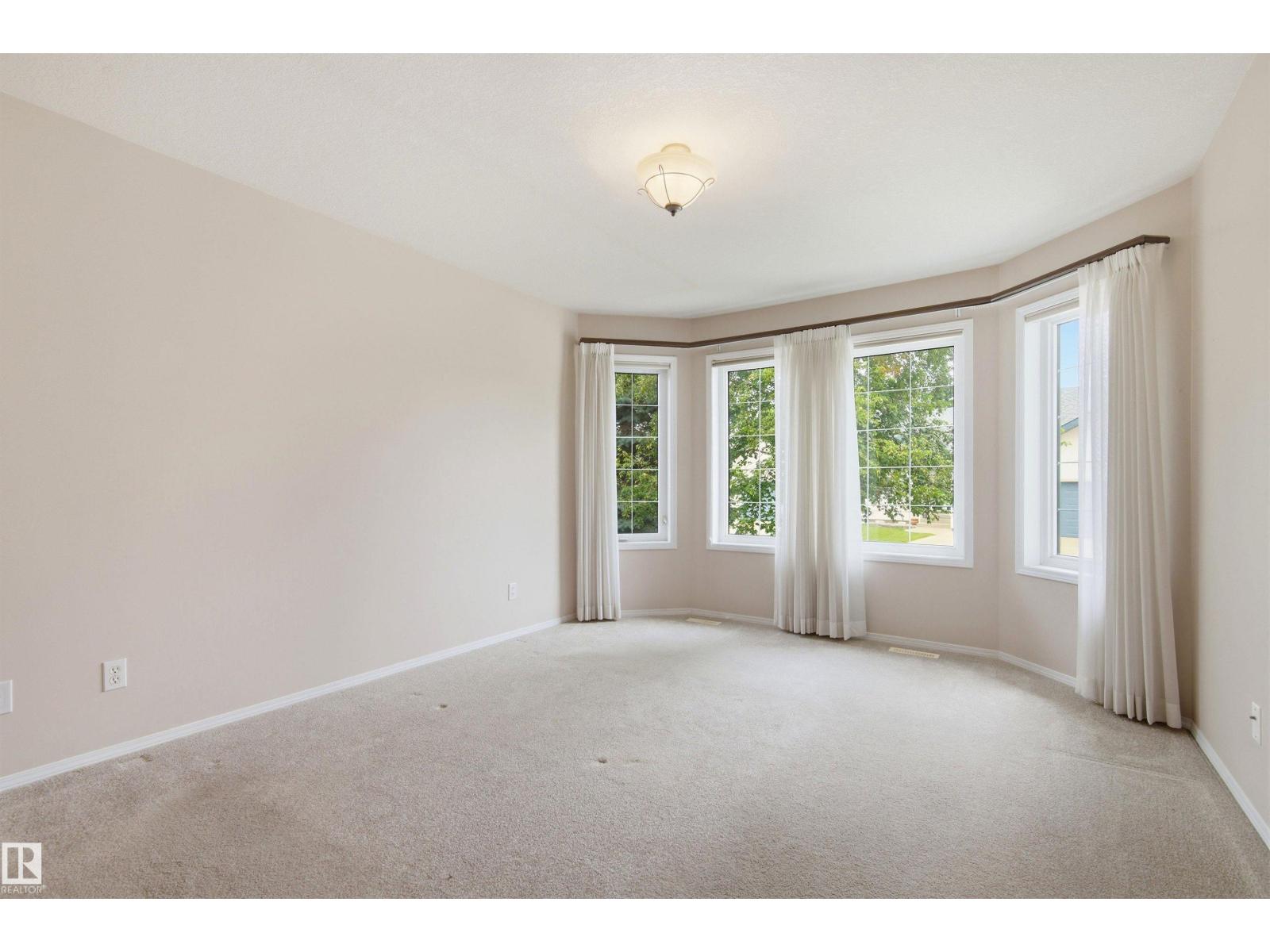 #10 9 DECHENE RD NW, Dechene, Edmonton photo 5