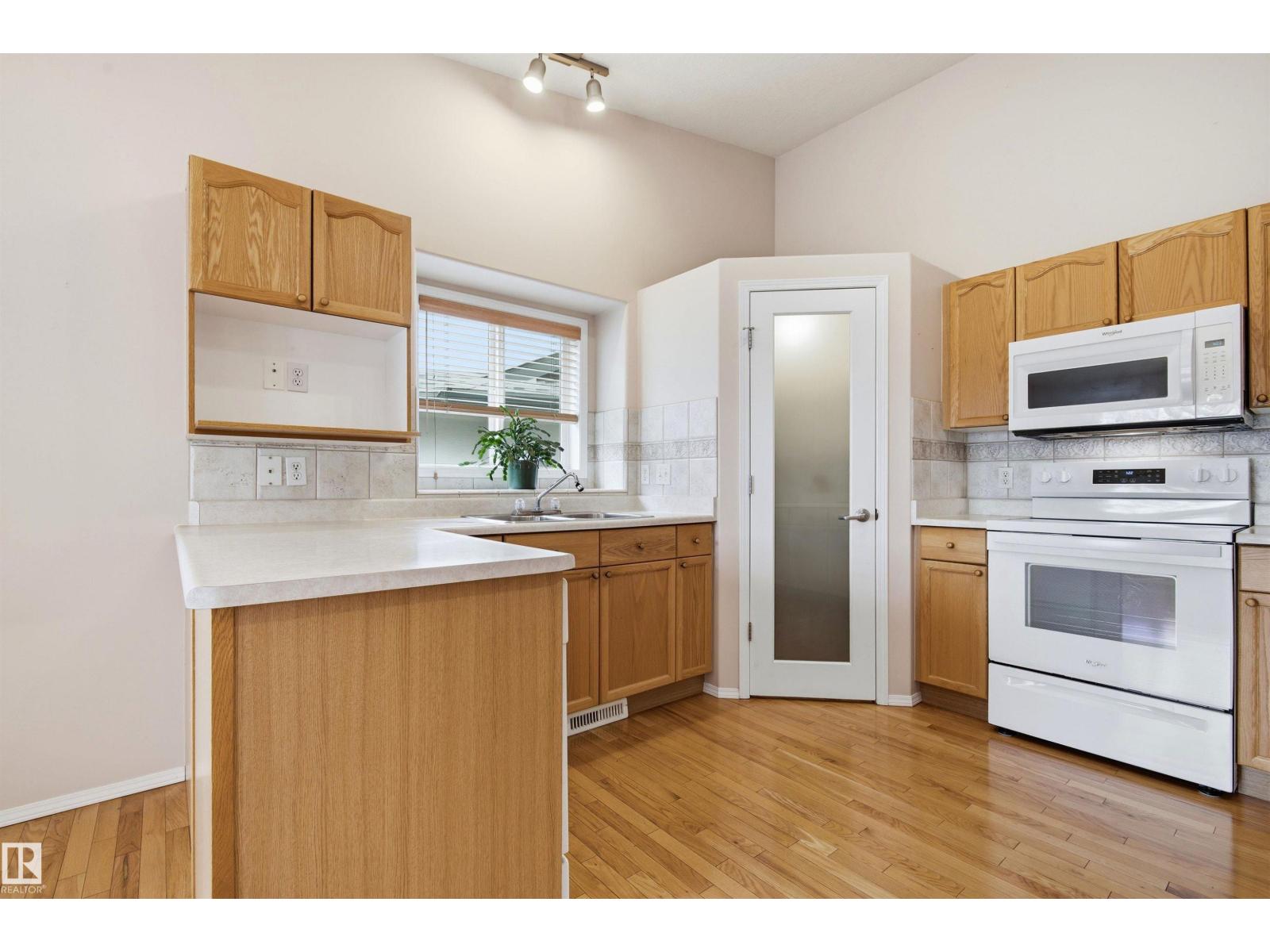 #10 9 DECHENE RD NW - 23