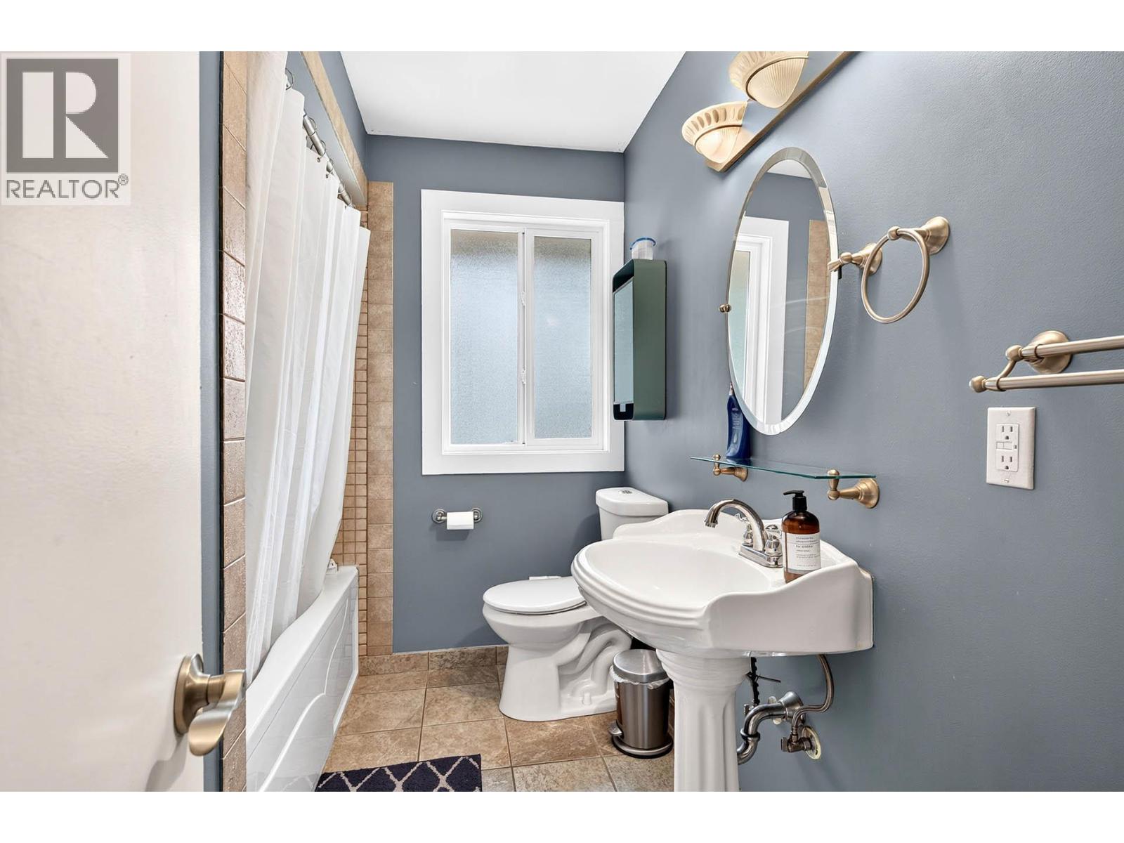 1094 SCHREINER Street - 22