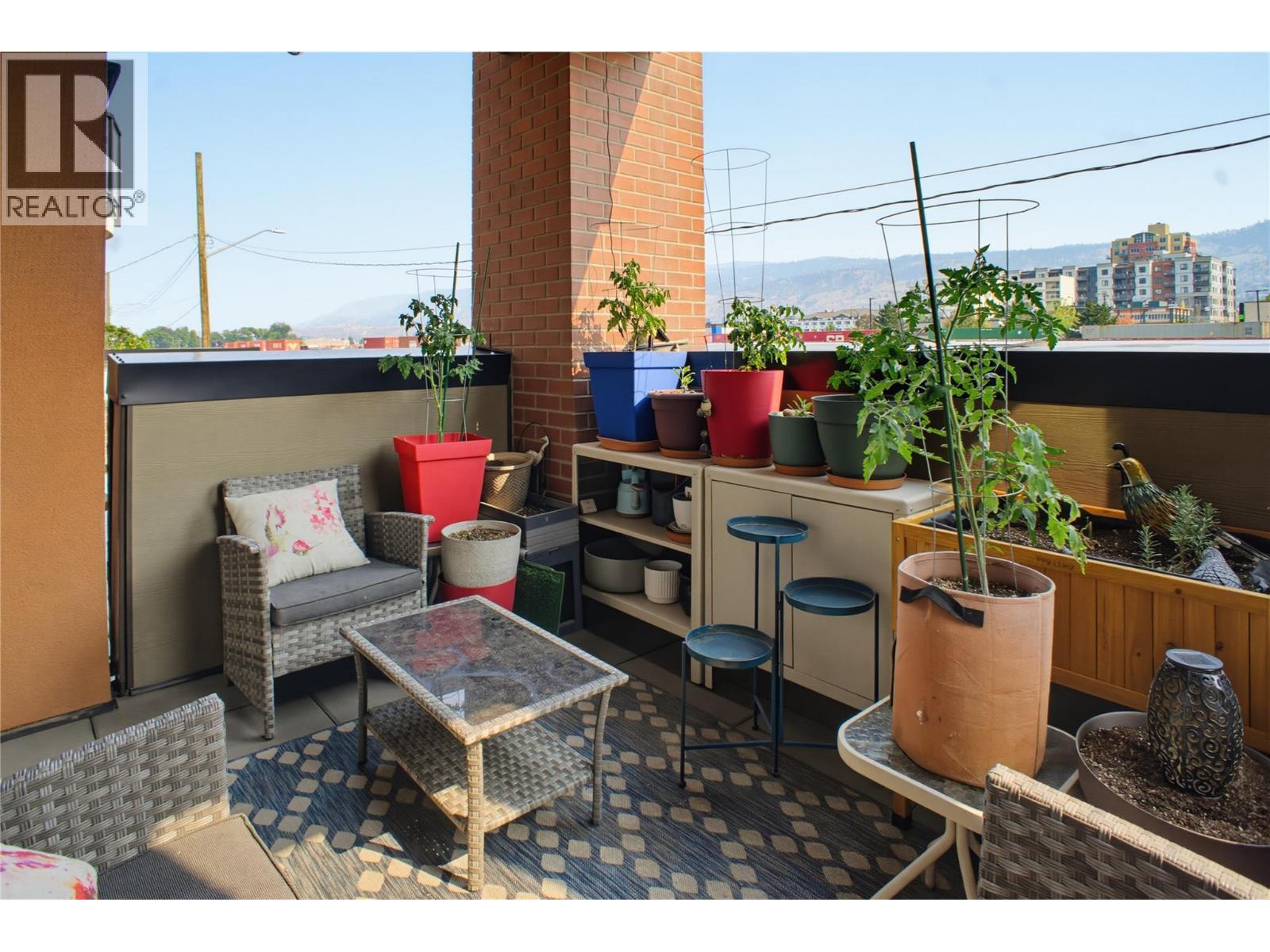 #205 568 LORNE Street - 15