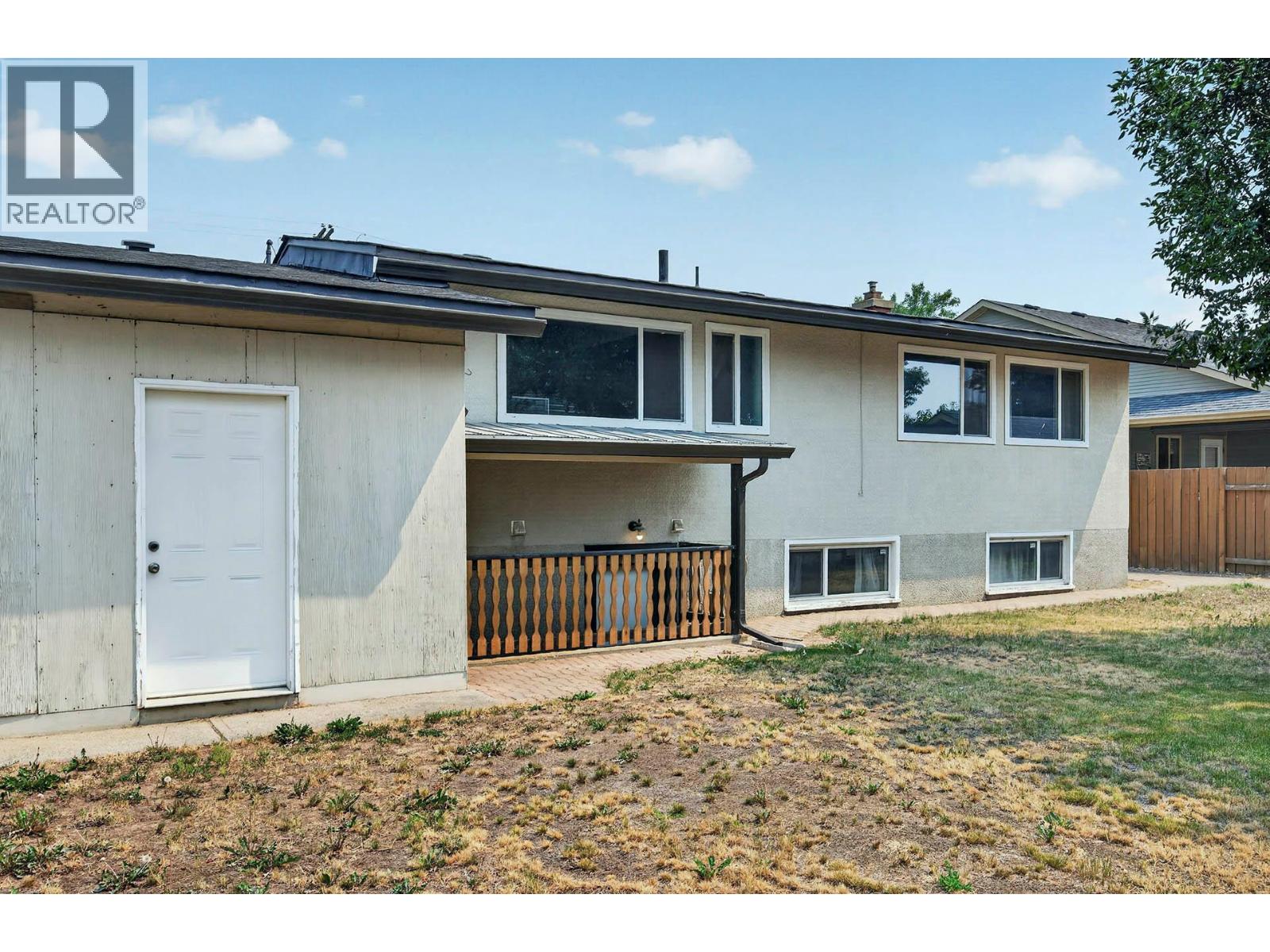 1094 SCHREINER Street - 3
