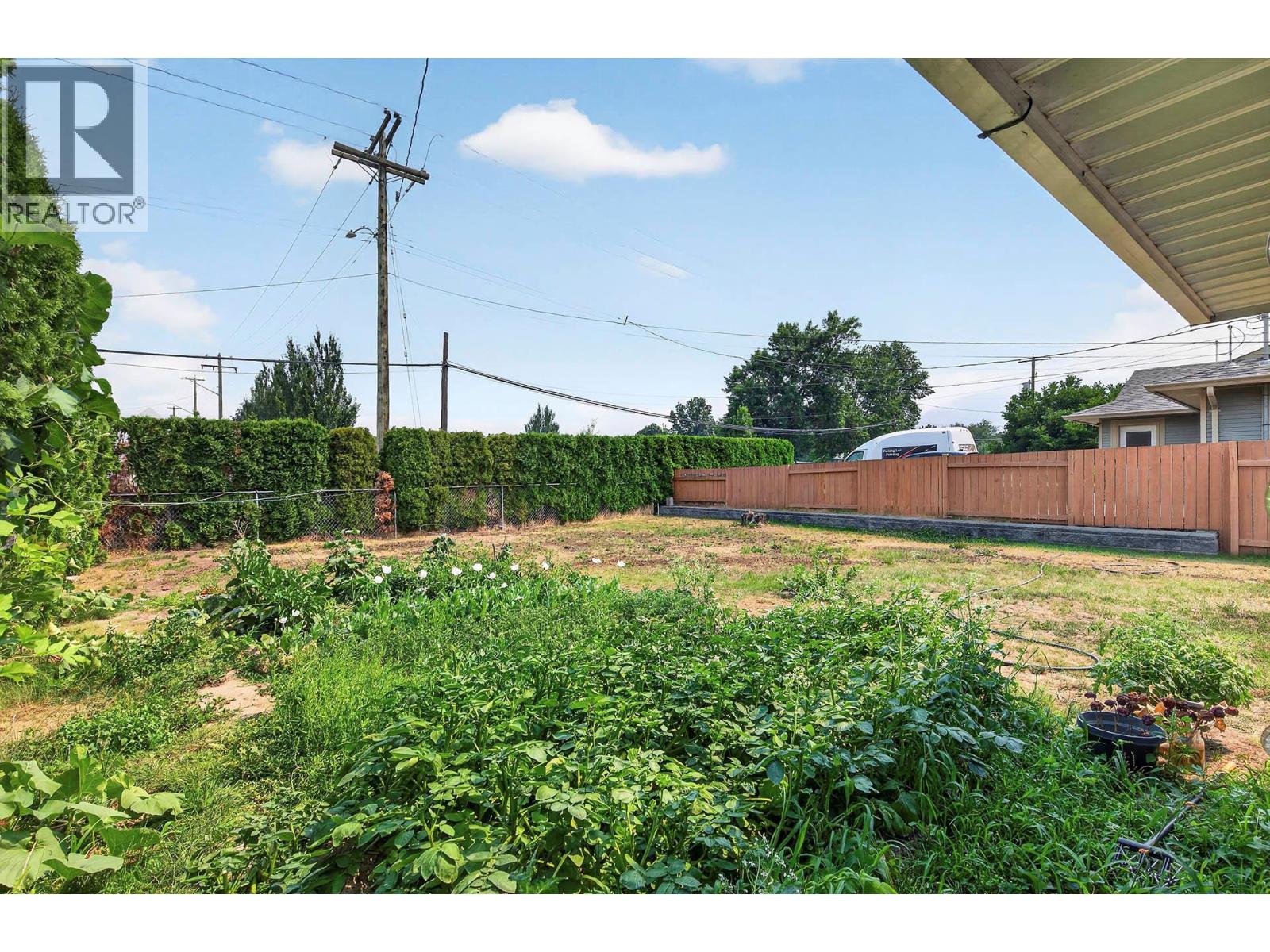 1094 SCHREINER Street - 4