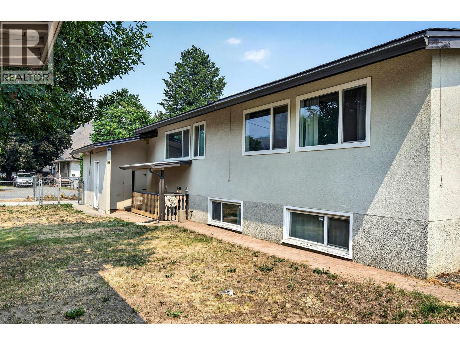 1094 SCHREINER Street - 36