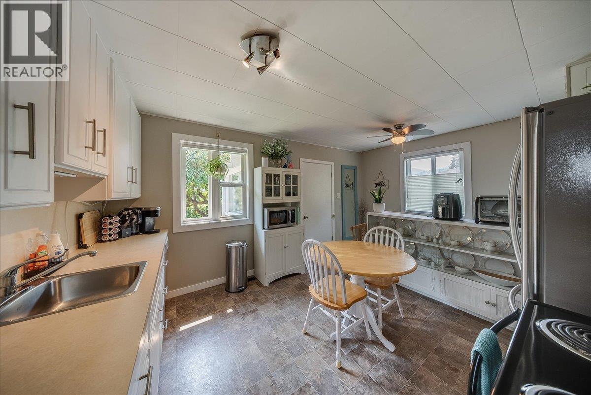 1112 Marianna Crescent - 7