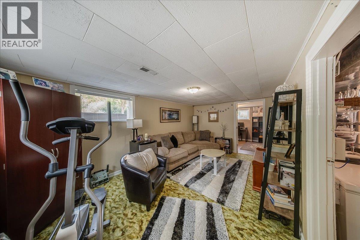 1112 Marianna Crescent - 23