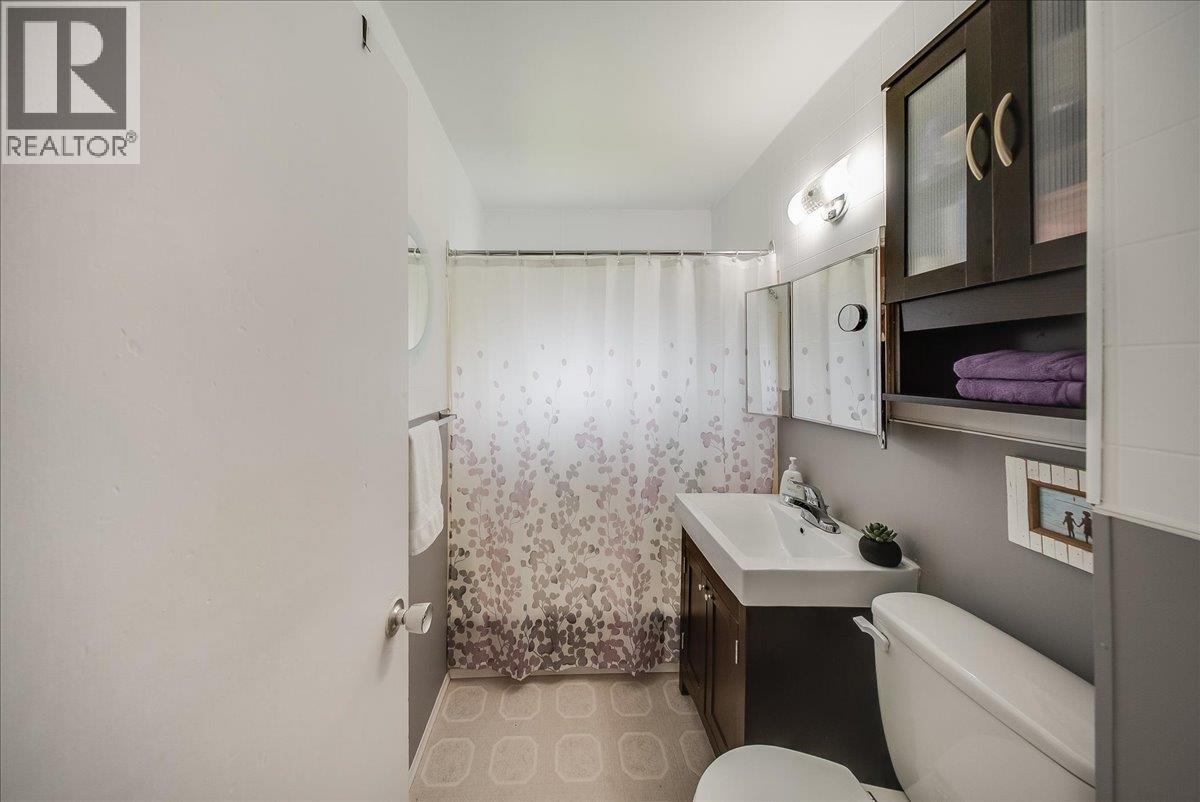 1112 Marianna Crescent - 18