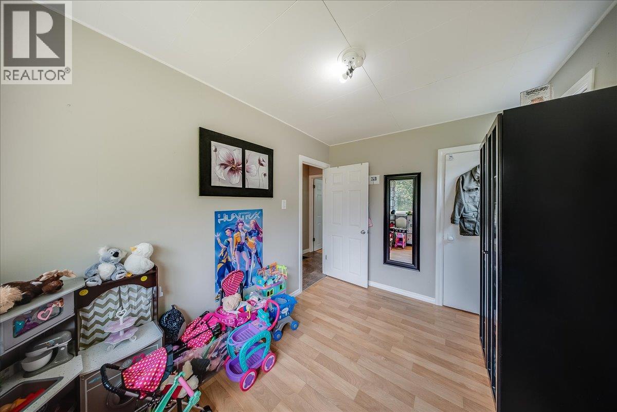 1112 Marianna Crescent - 17