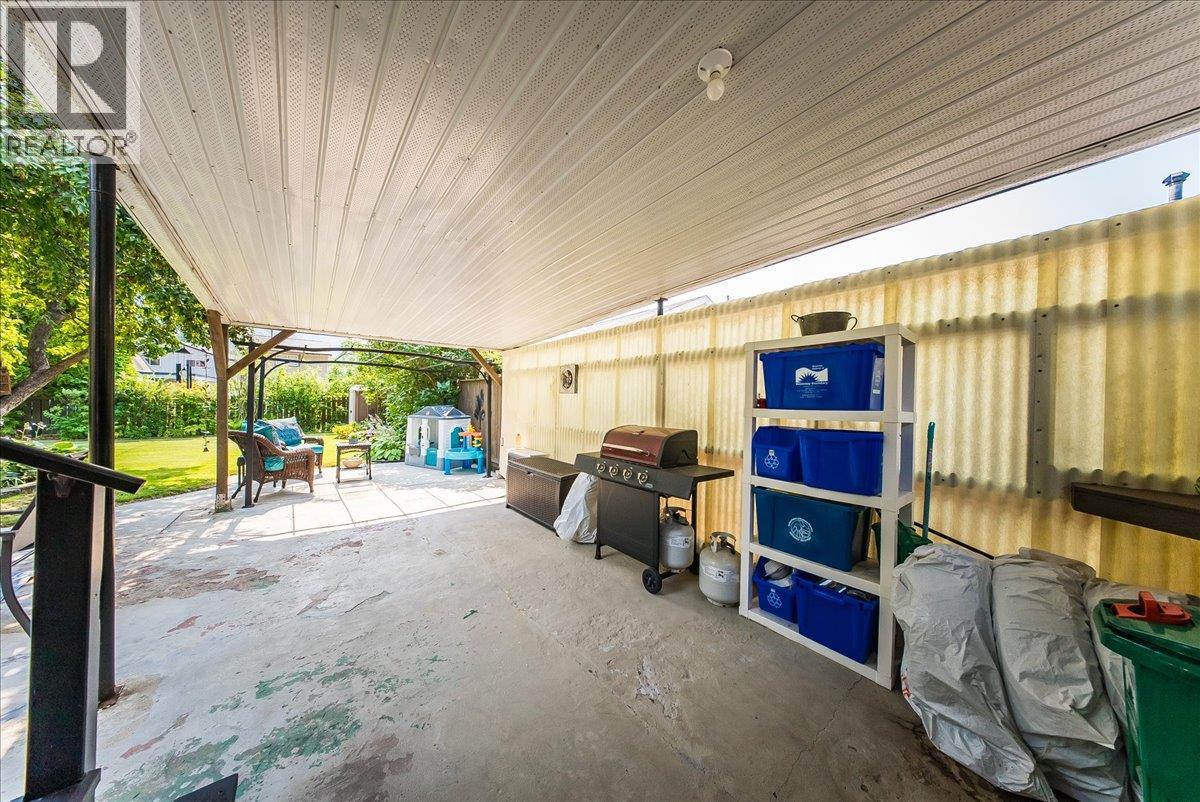 1112 Marianna Crescent - 35