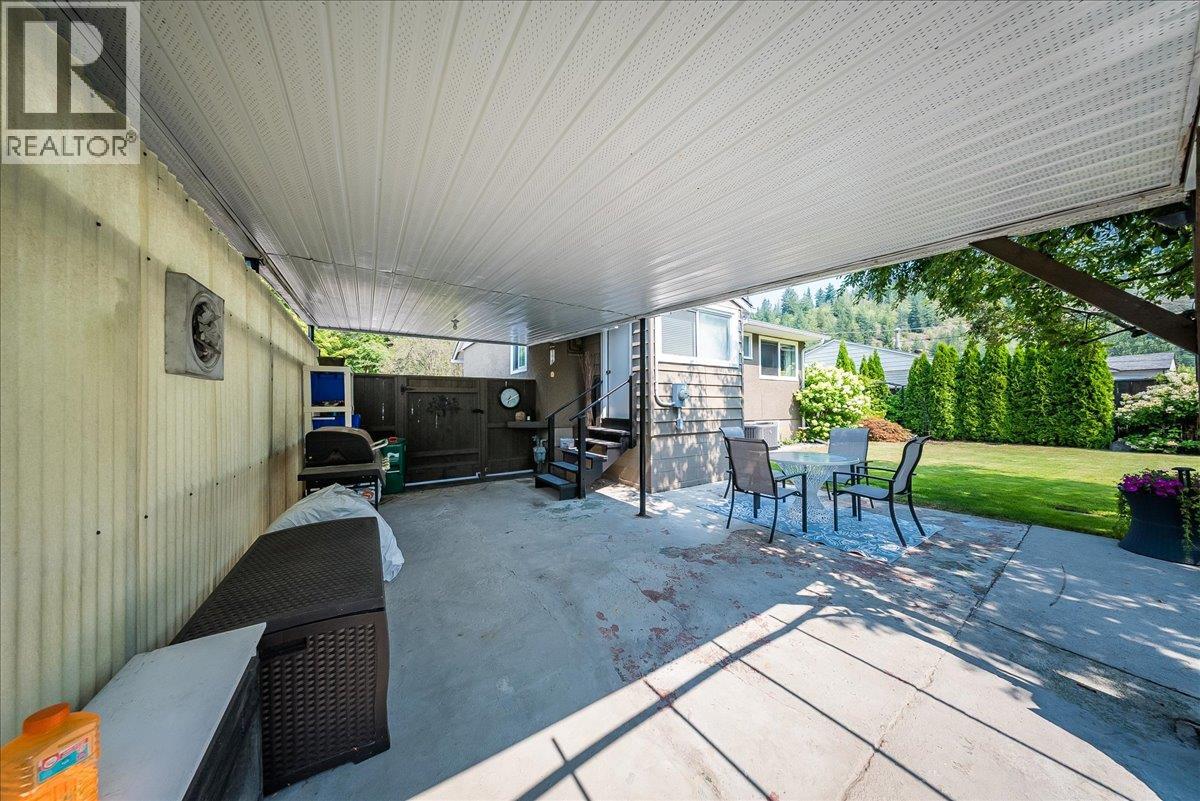 1112 Marianna Crescent - 36
