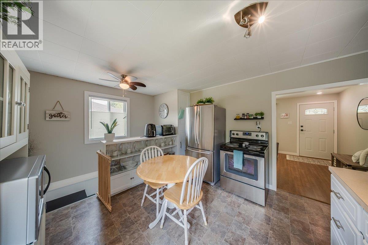 1112 Marianna Crescent - 10