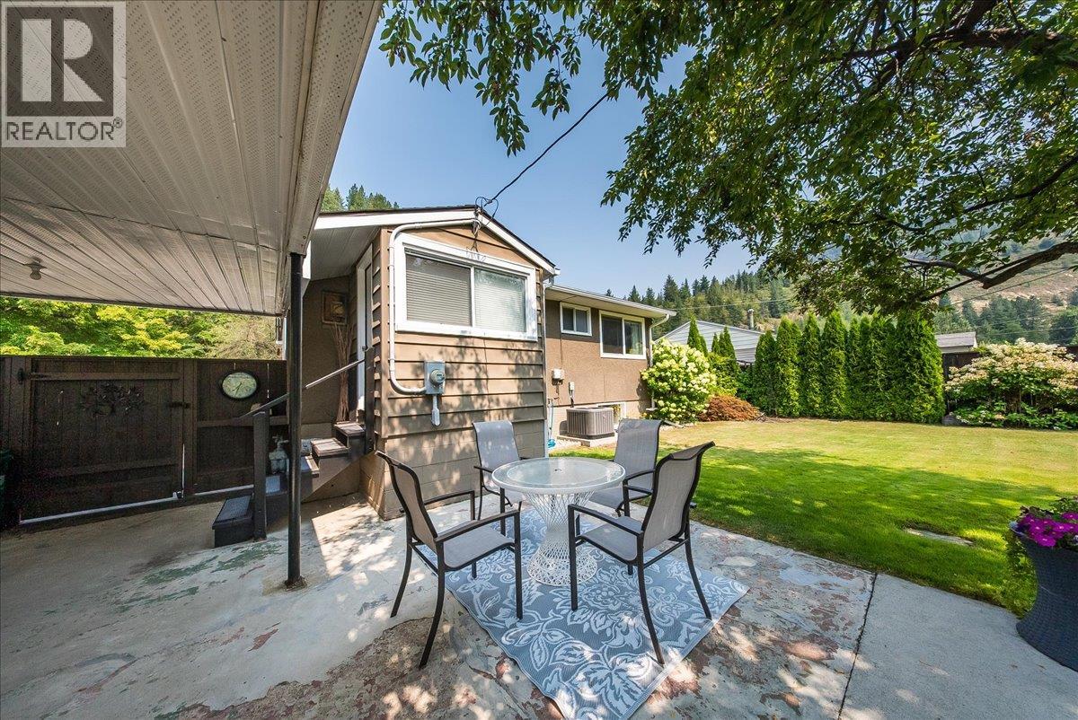 1112 Marianna Crescent - 43