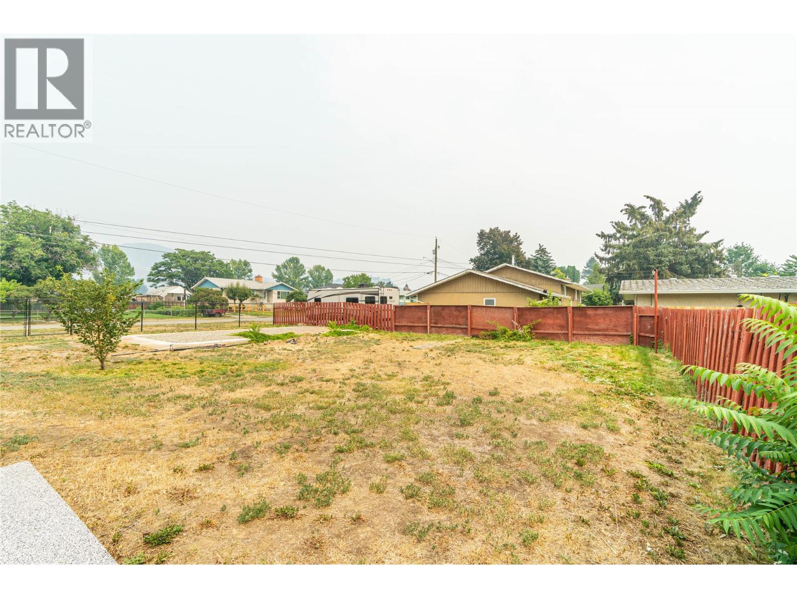 913 Holt Street - 7