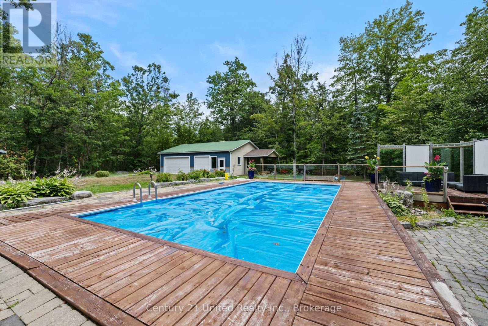 25 SUGARBUSH BOULEVARD - 21