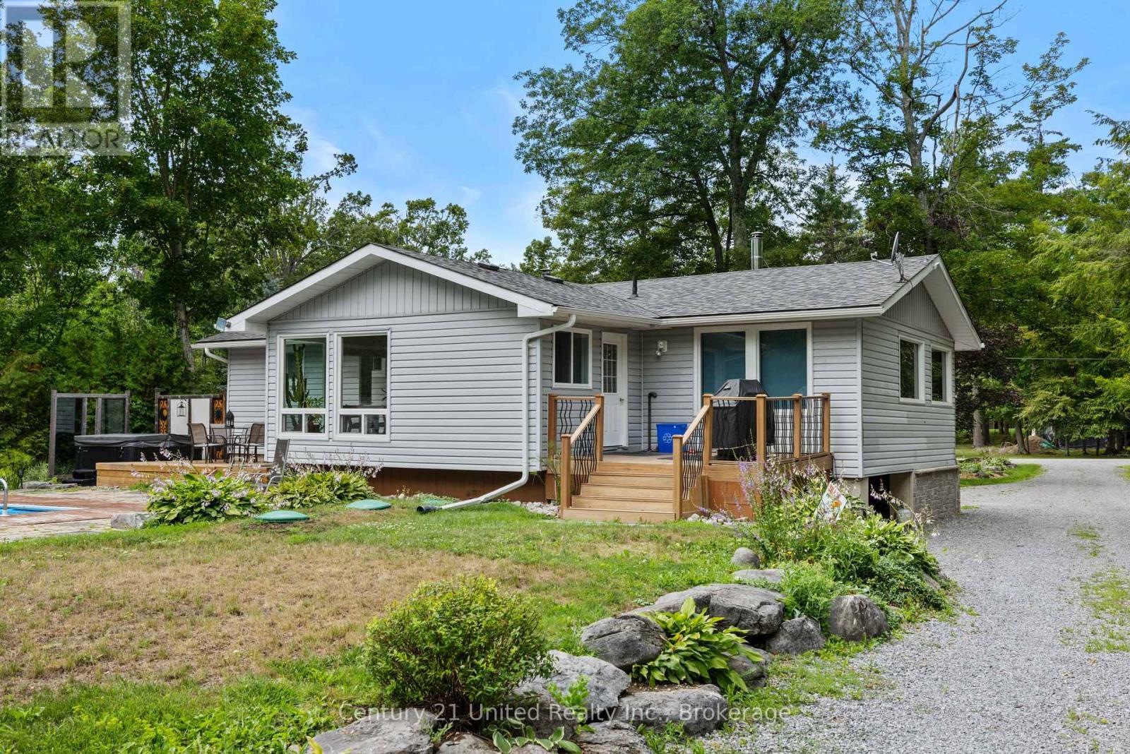 25 SUGARBUSH BOULEVARD - 25