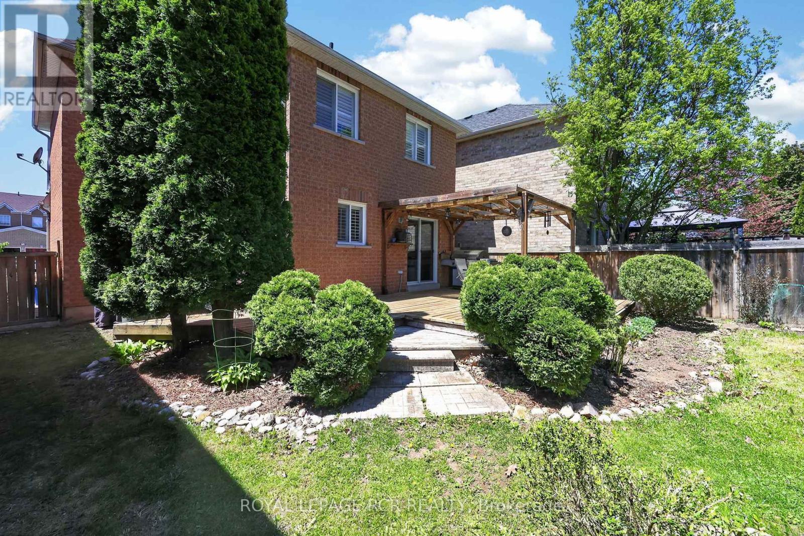 94 ATWOOD AVENUE - 39