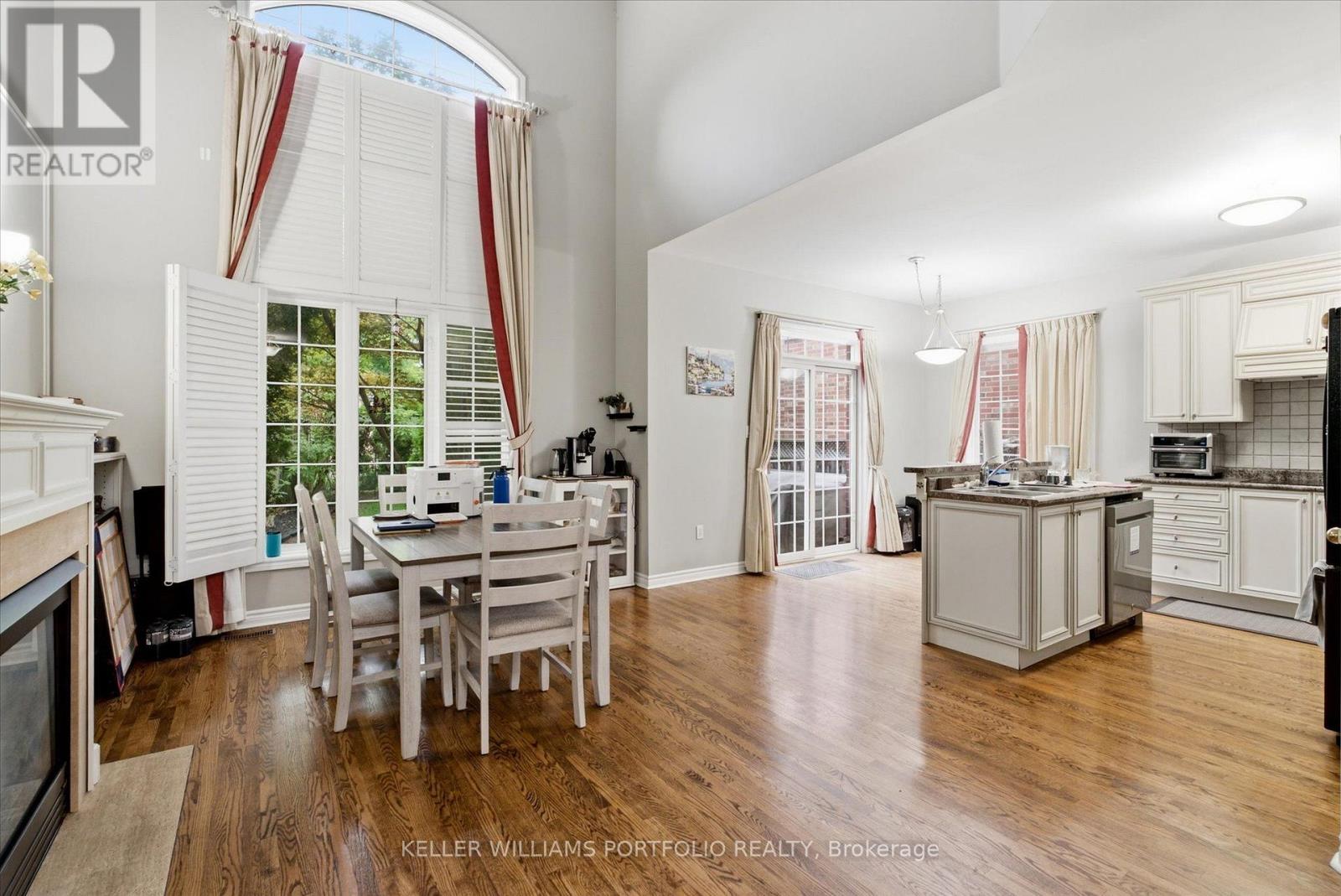 2153 MEADOWGLEN DRIVE - 12