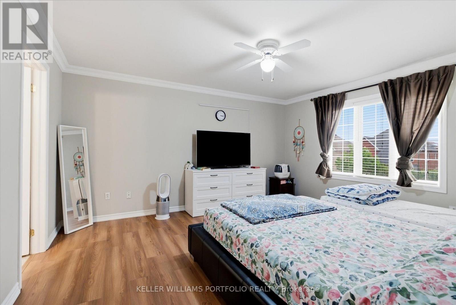 2153 MEADOWGLEN DRIVE - 24