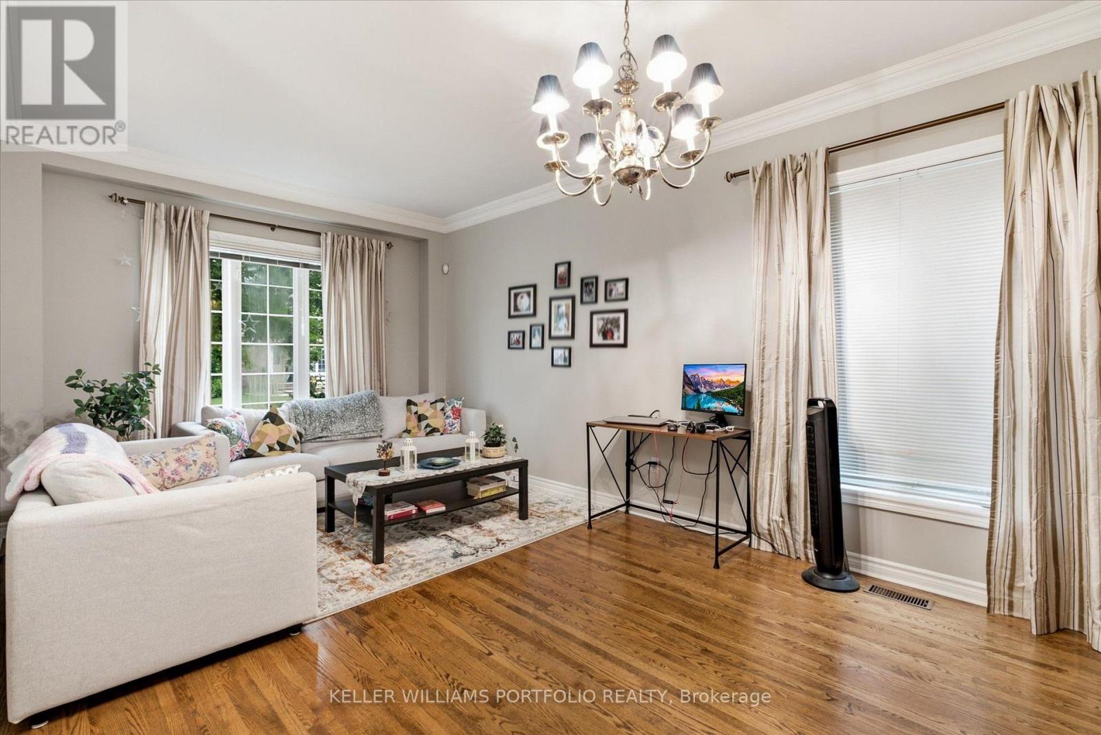2153 MEADOWGLEN DRIVE - 7