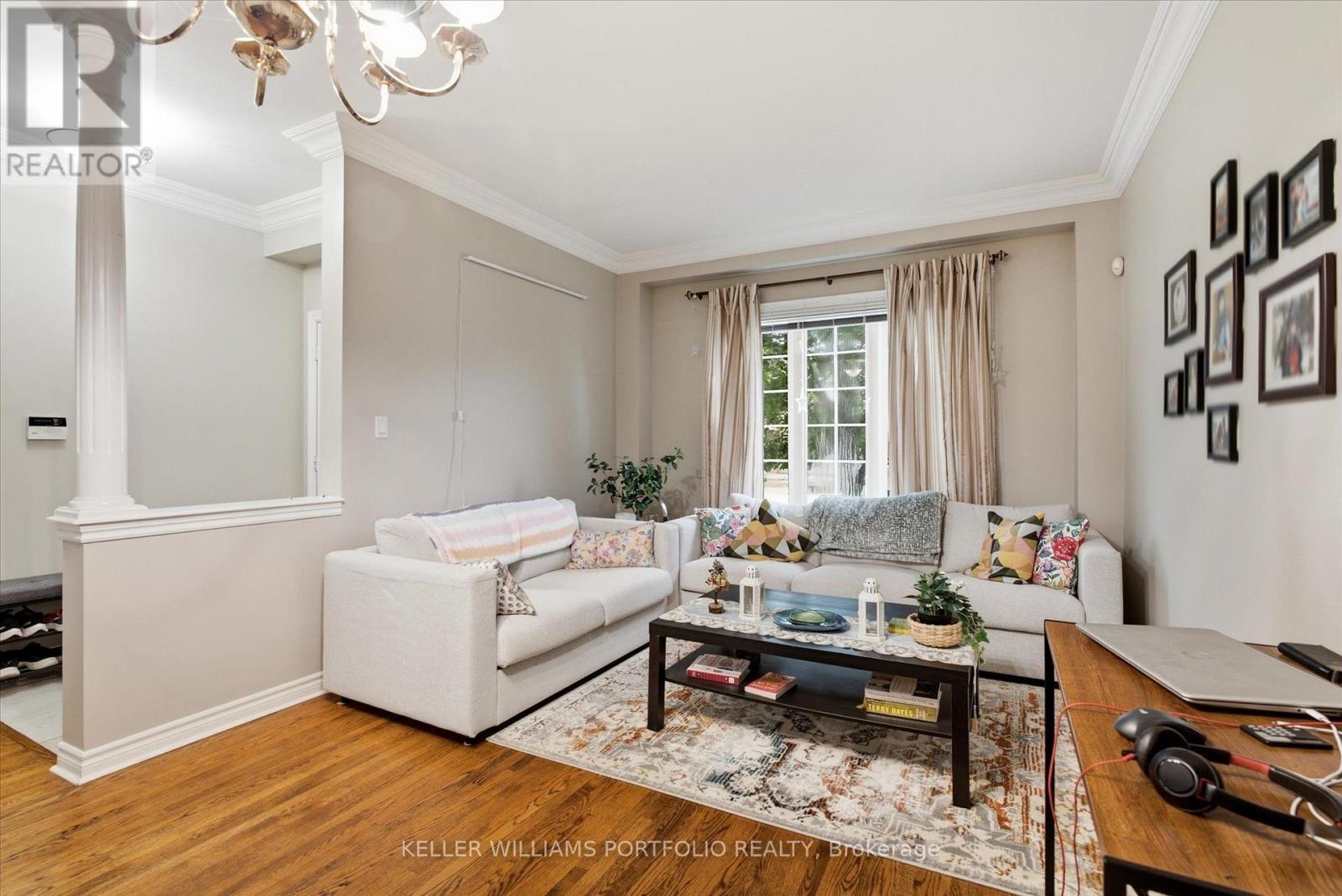 2153 MEADOWGLEN DRIVE - Image 9