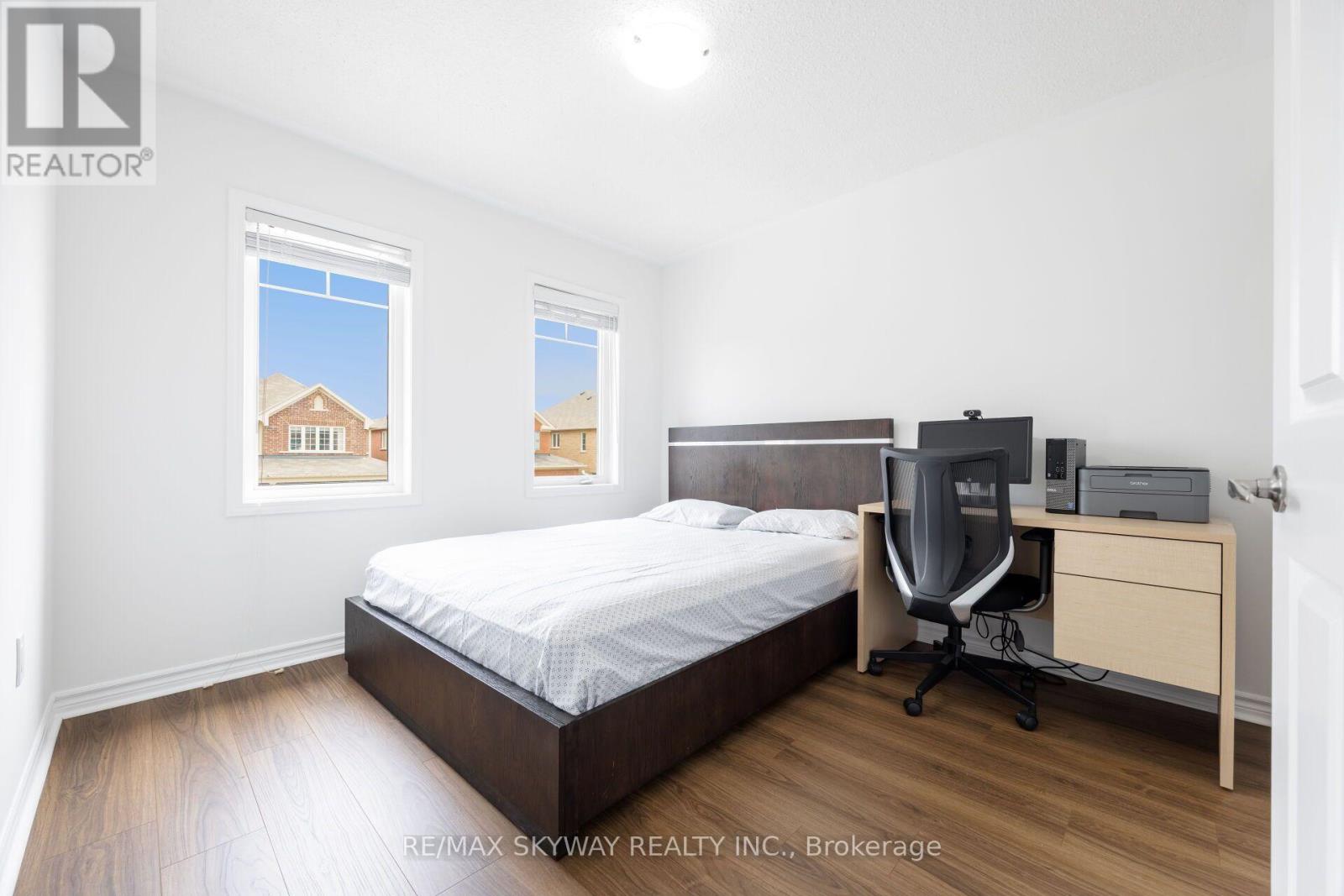 92 STEDFORD CRESCENT - 28