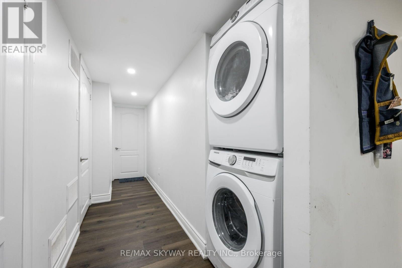 92 STEDFORD CRESCENT - 39