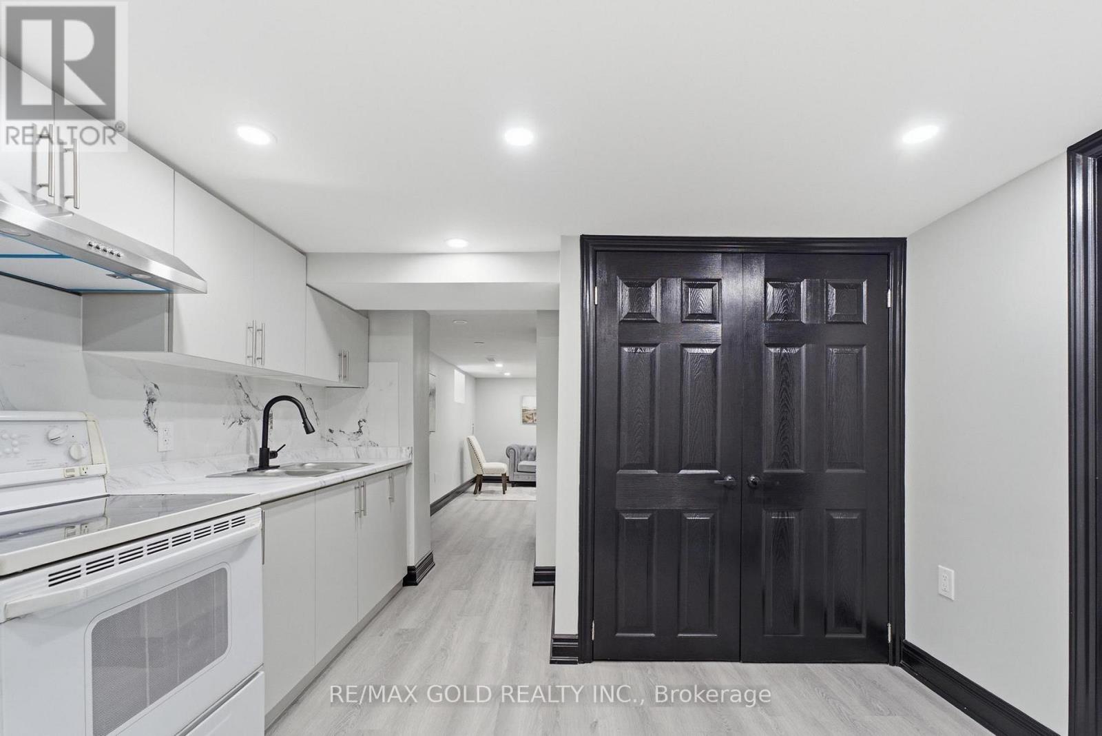 2702 EMBLETON ROAD - 23