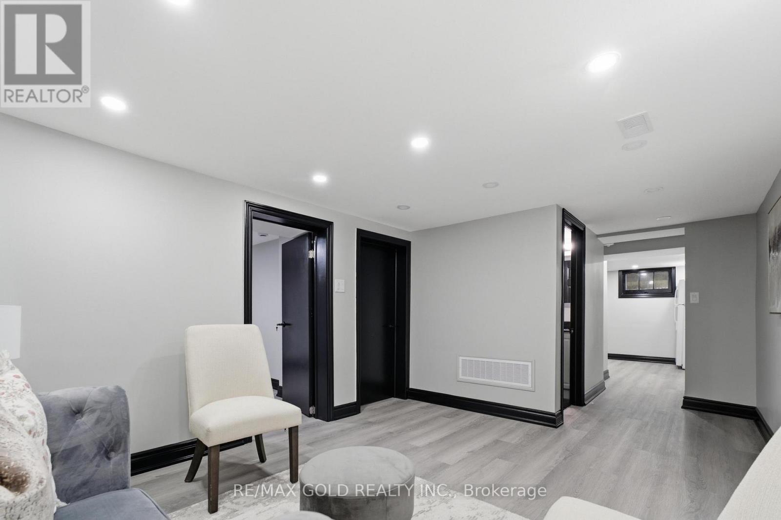 2702 EMBLETON ROAD - 30