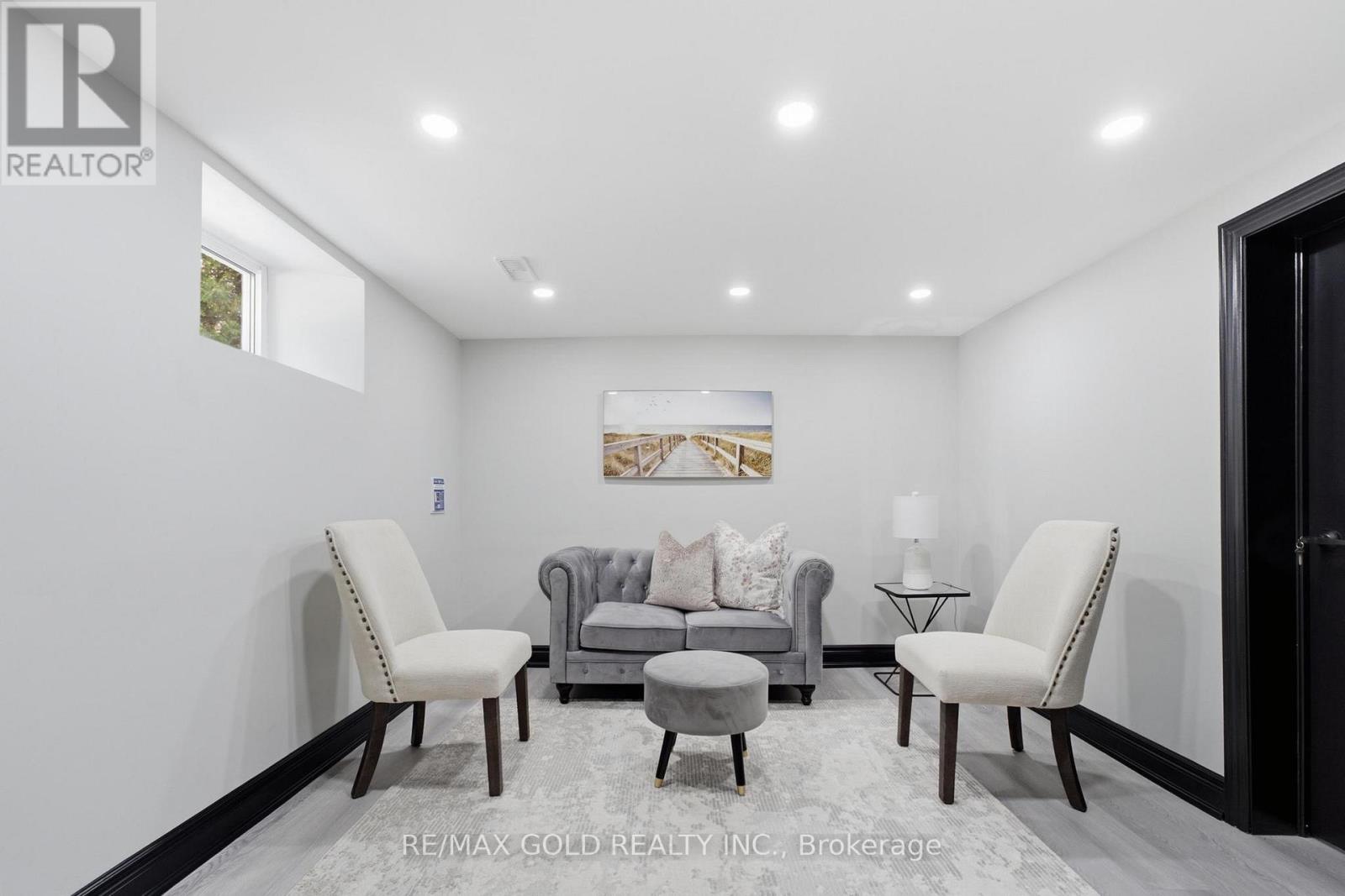 2702 EMBLETON ROAD - 31
