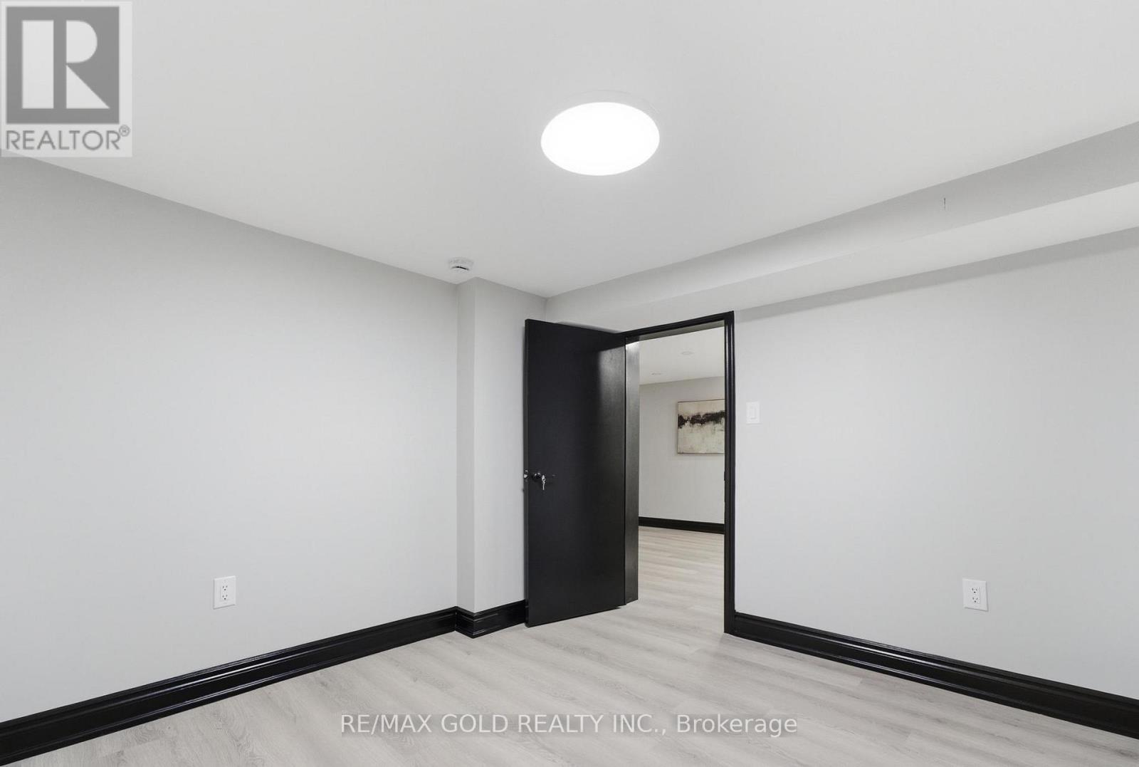2702 EMBLETON ROAD - 33
