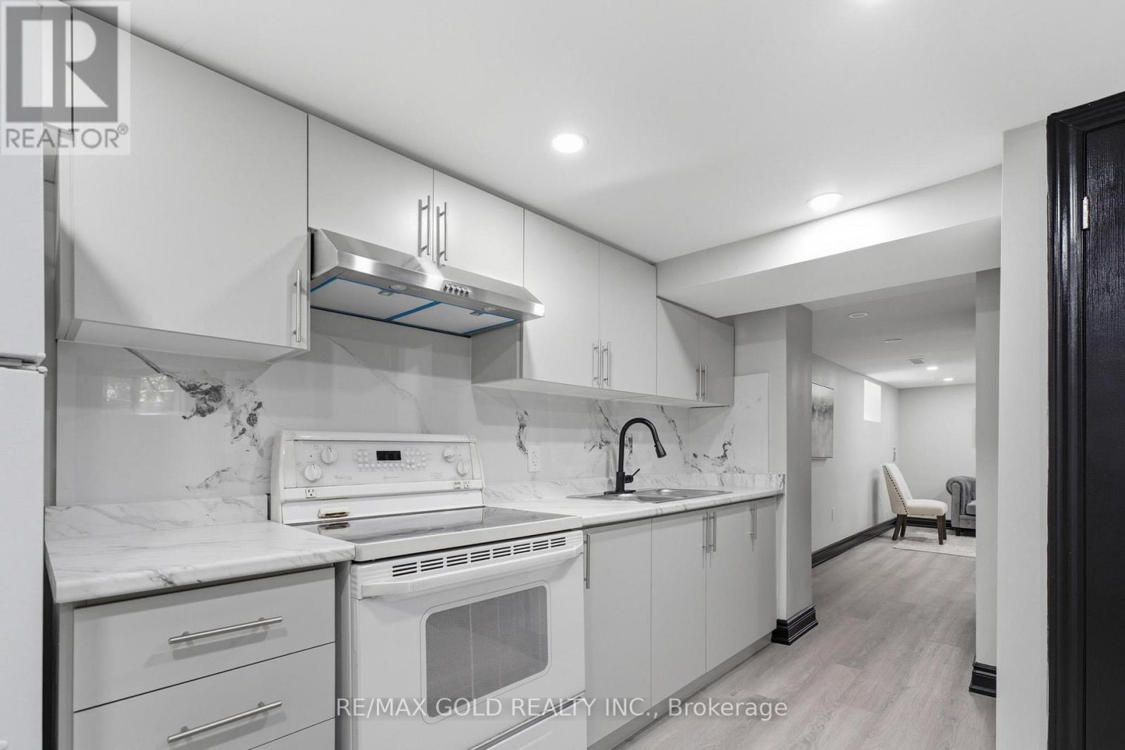 2702 EMBLETON ROAD - 40