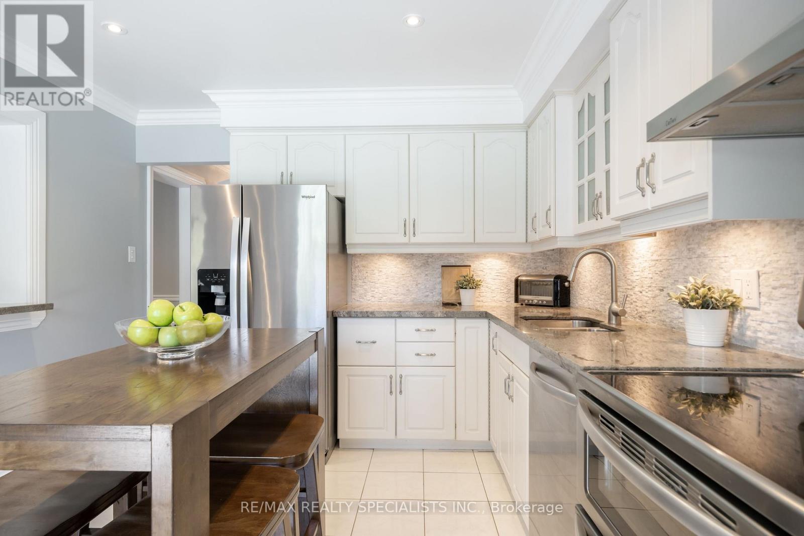 4021 SASHA COURT - 9