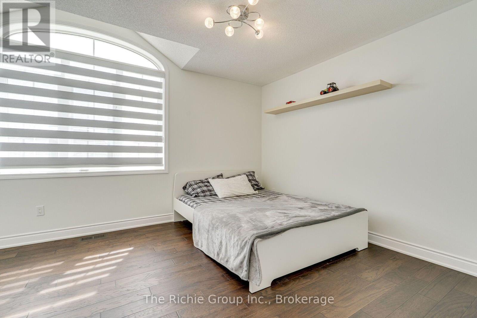 59 TARQUINI CRESCENT - Image 17