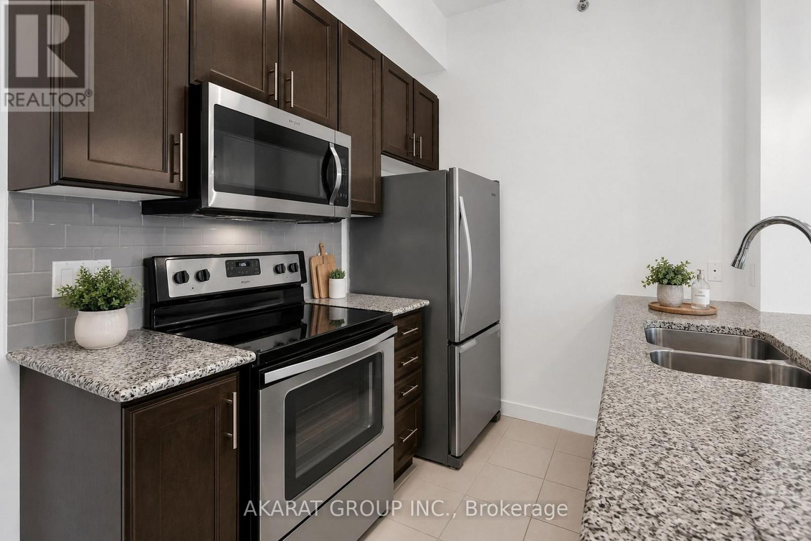 #803 2486 OLD BRONTE ROAD - 11