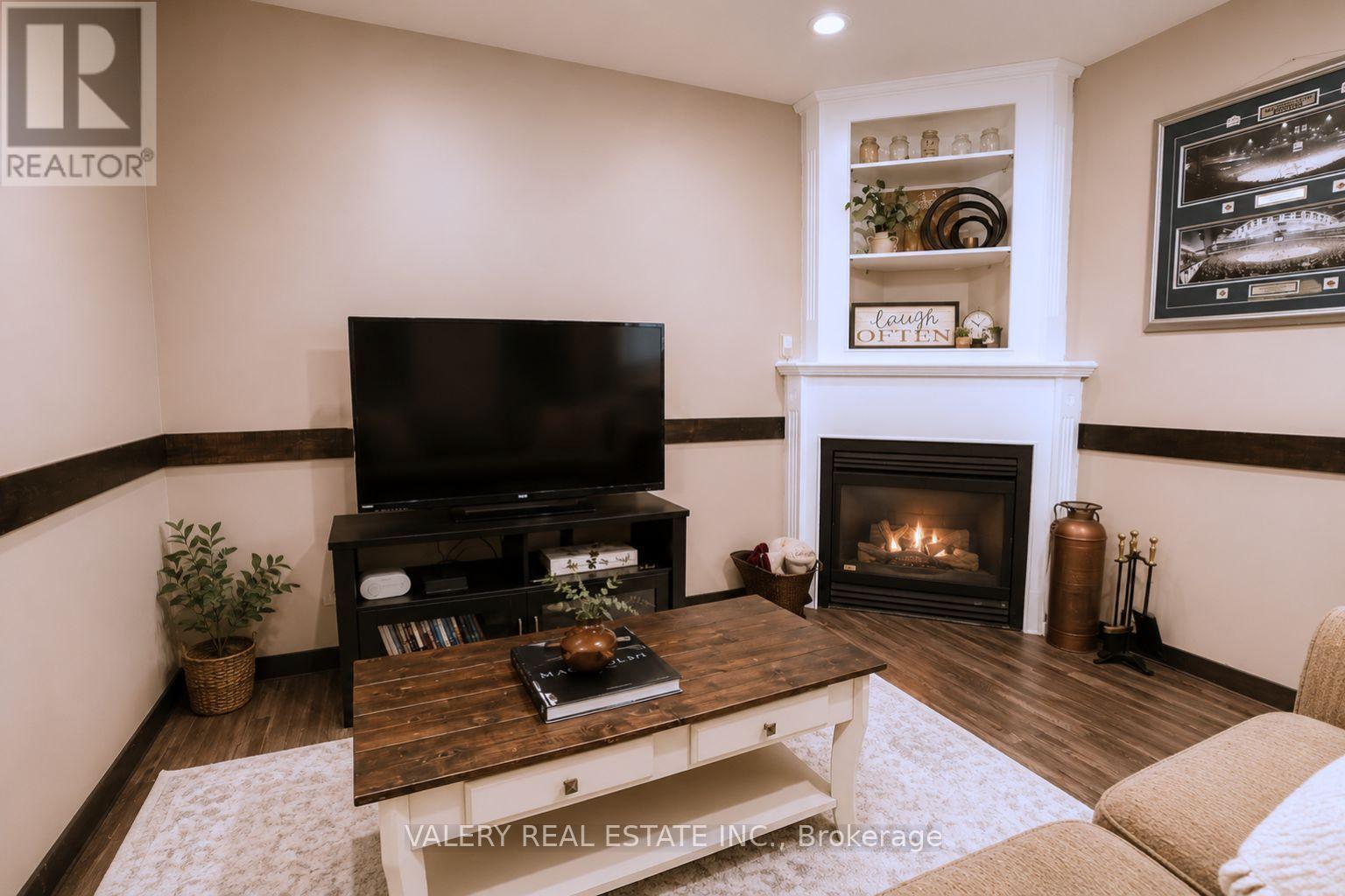 270 CYRUS STREET - 19