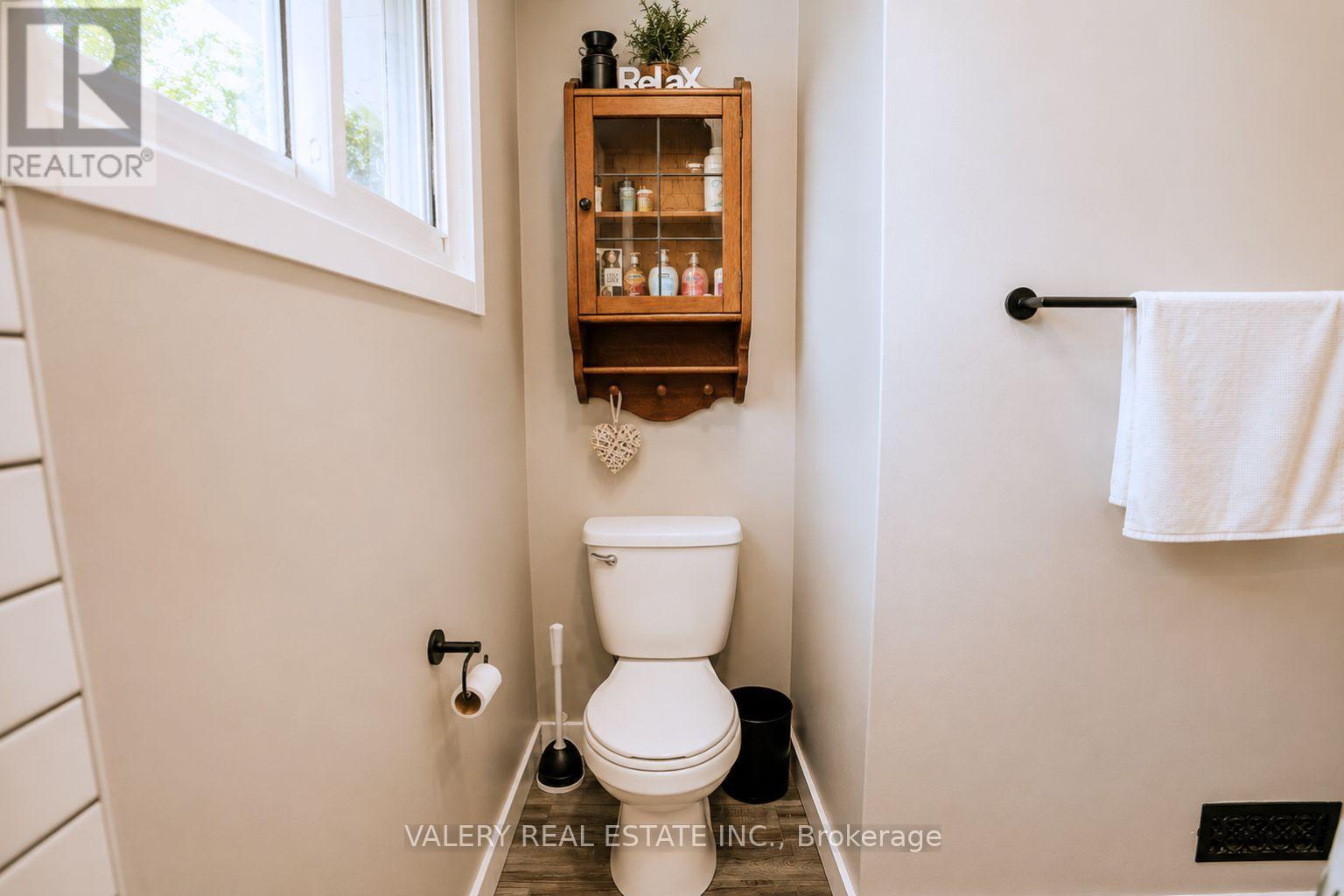 270 CYRUS STREET - 17