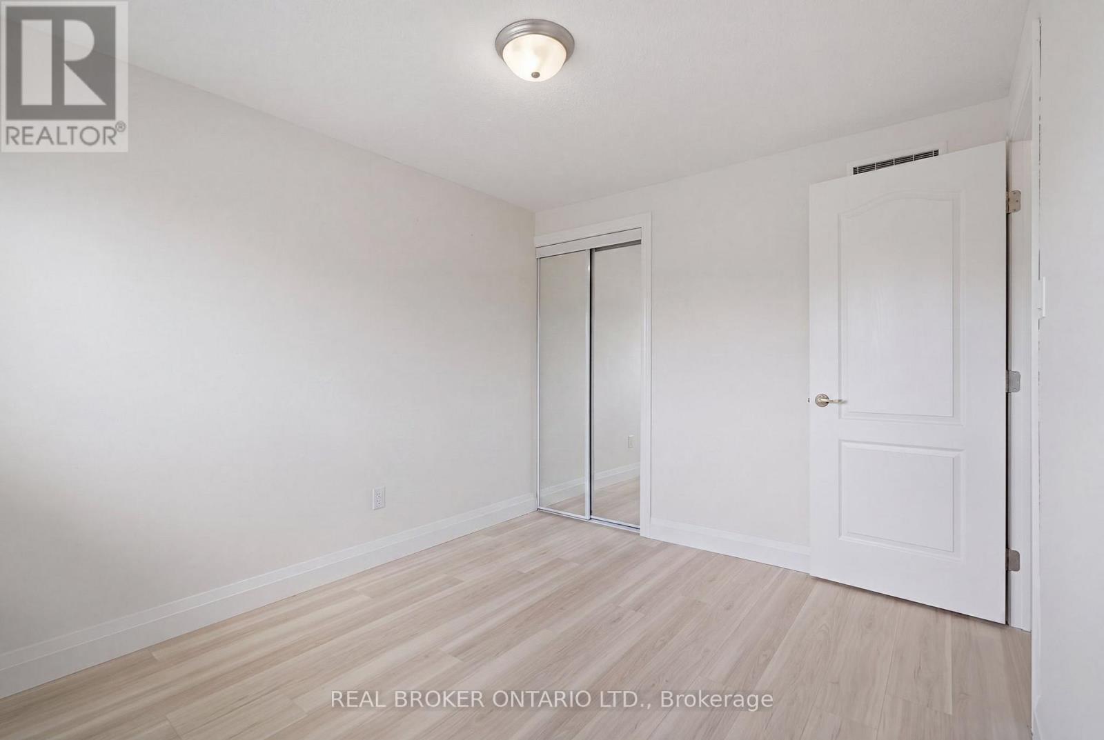 3 PRIDEAUX STREET - 23