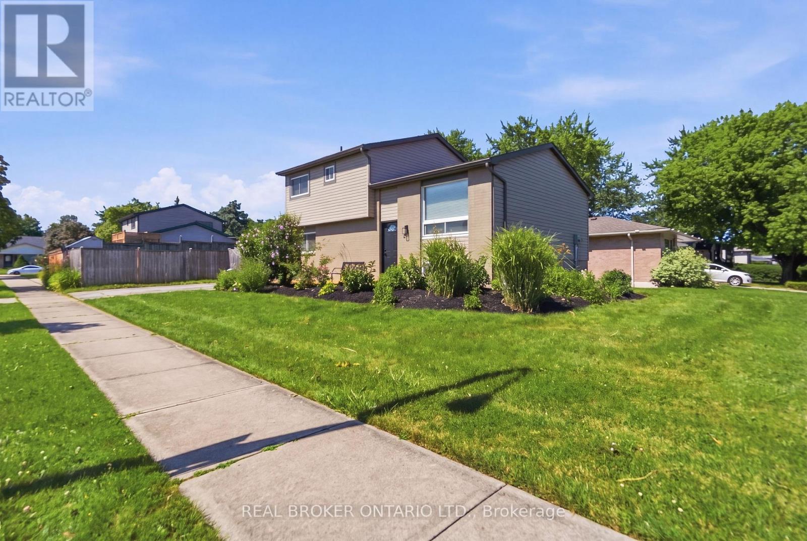 3 PRIDEAUX STREET - 3