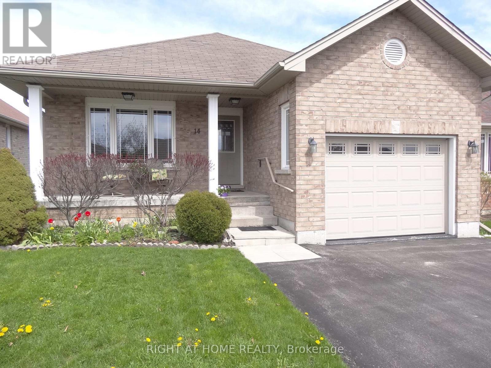 14 MATCHETT CRESCENT - 1