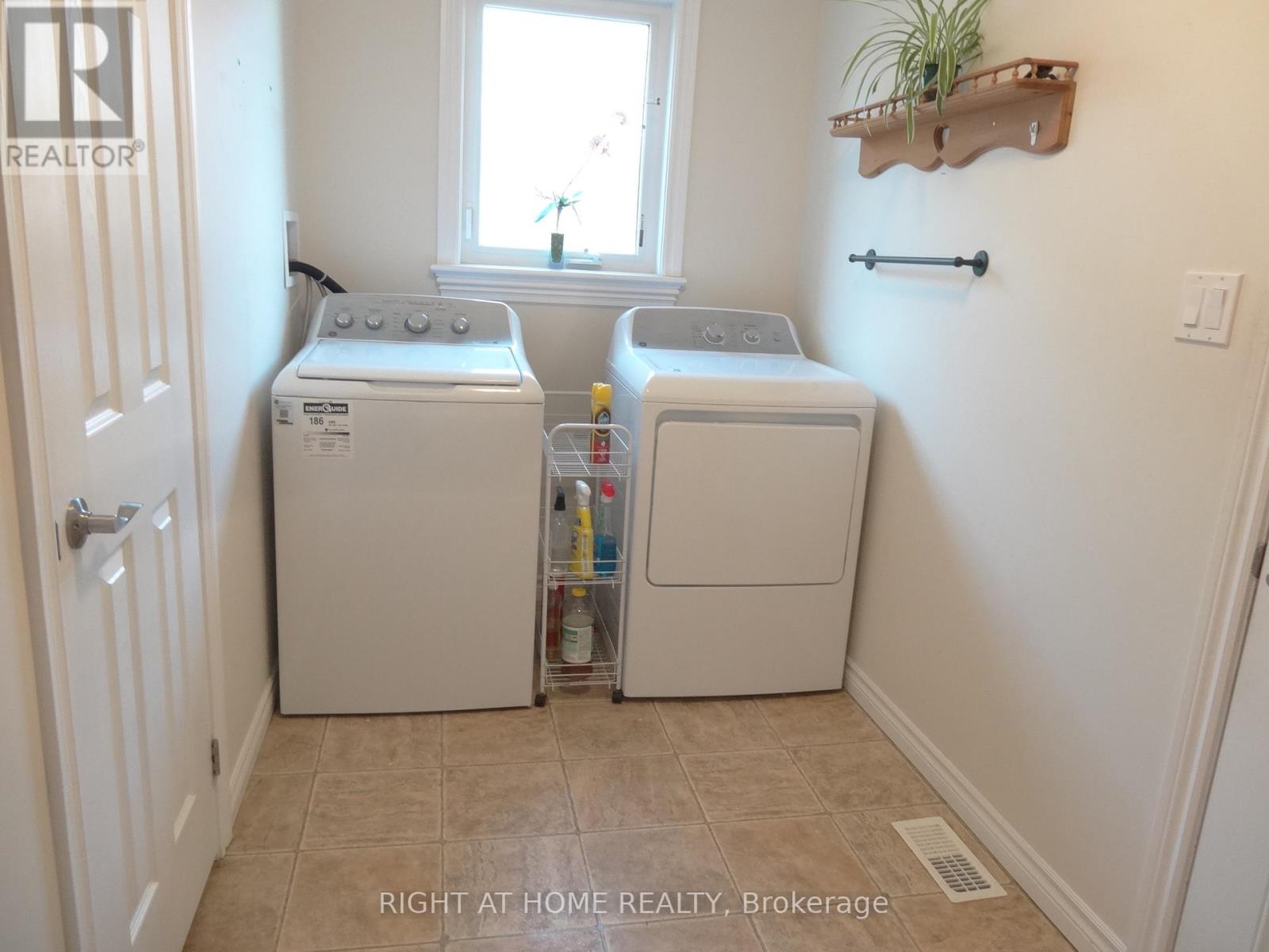 14 MATCHETT CRESCENT - 22