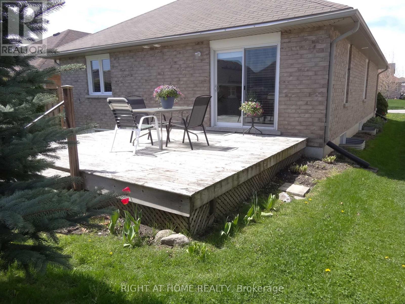 14 MATCHETT CRESCENT - 26