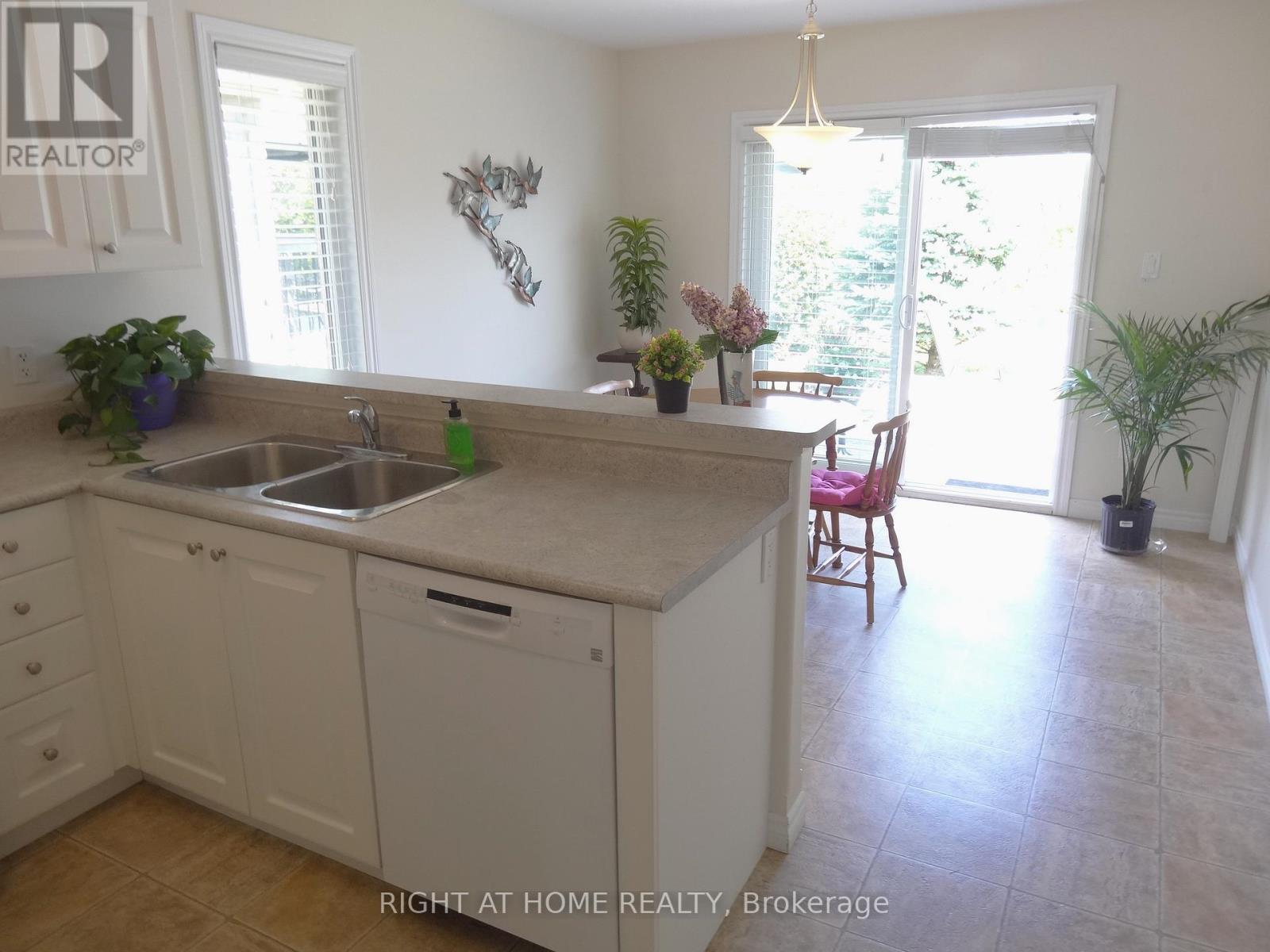 14 MATCHETT CRESCENT - 9