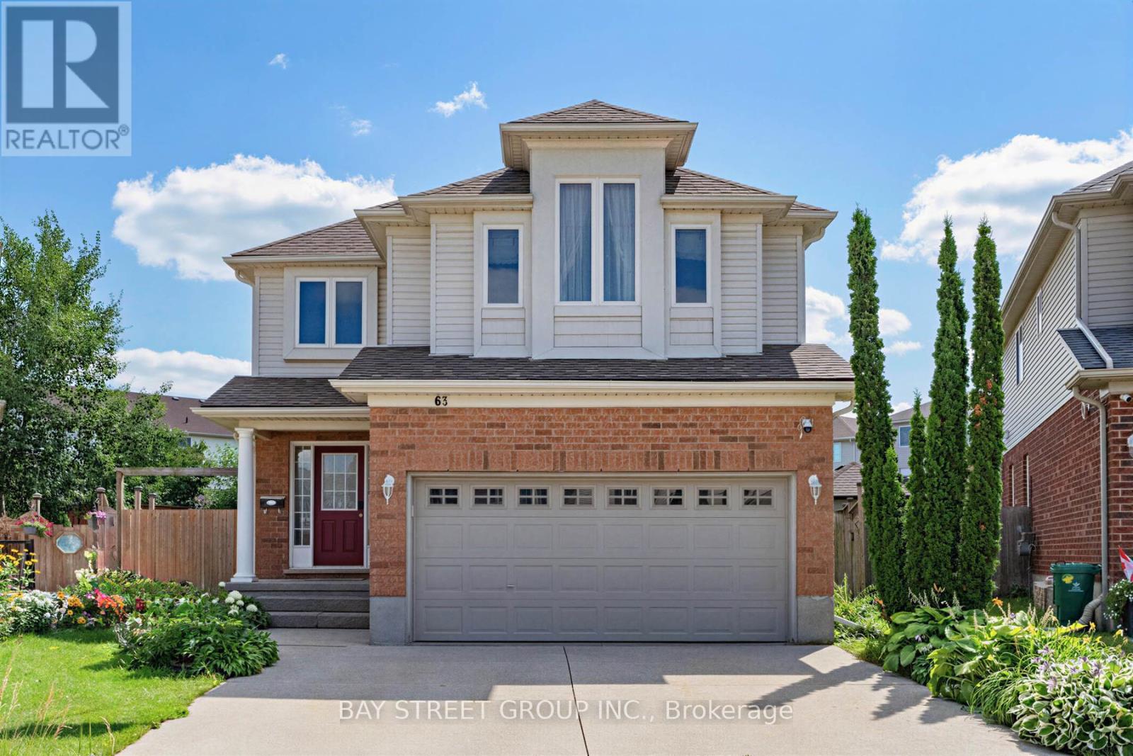 63 DUBRICK CRESCENT - 1