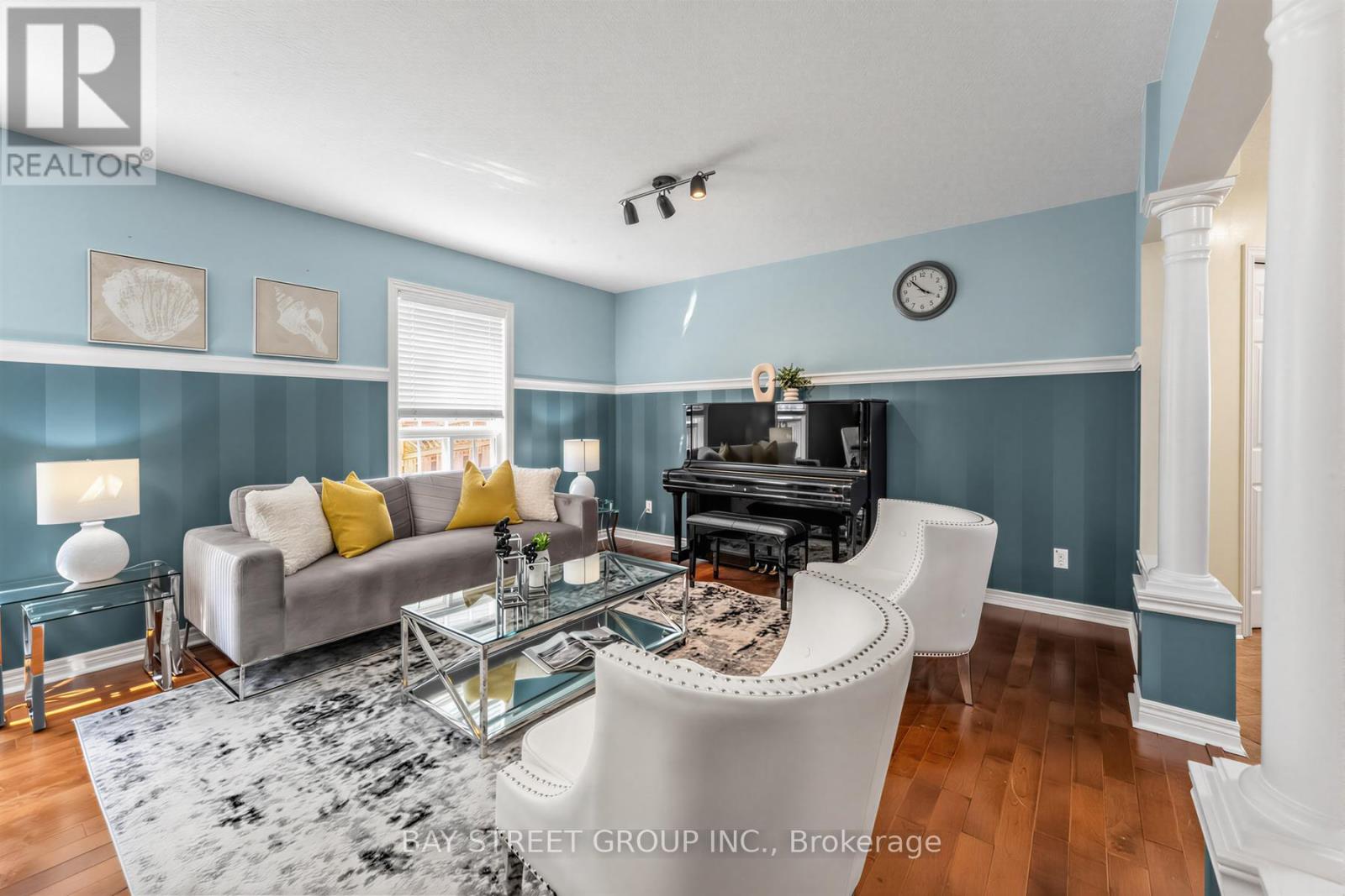 63 DUBRICK CRESCENT - 6